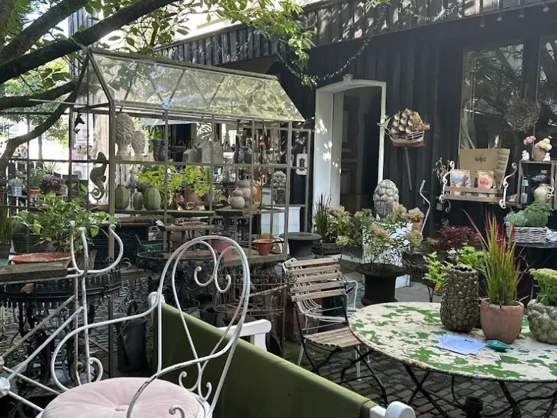 Café KoWo Cafe im Hof